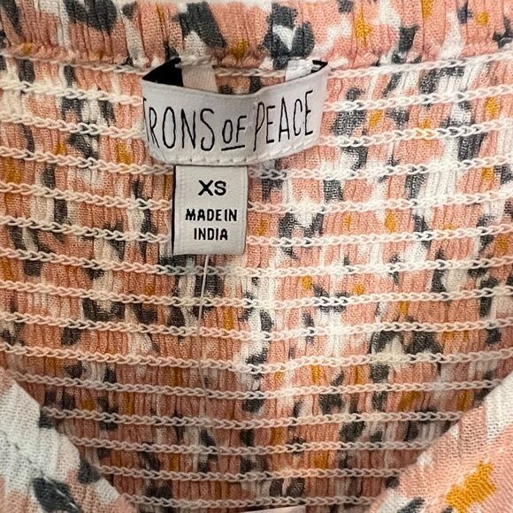 Patrons of Peace Pink Floral Print Boho Smocked Crop Top - Picture 4 of 7